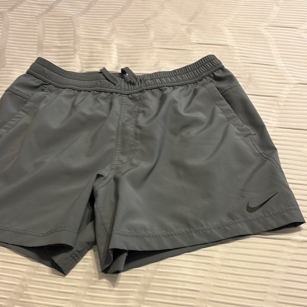 Nike Dri-FIT Light Gray Shorts